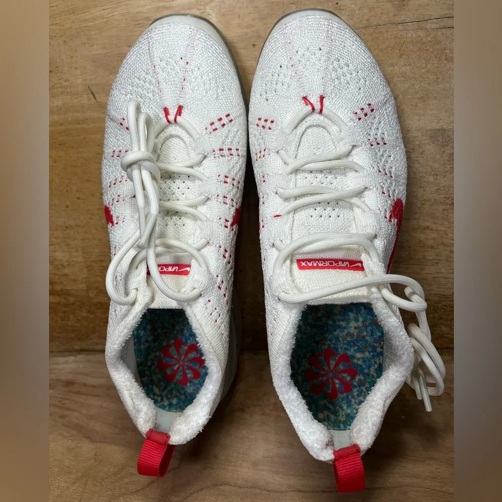 Nike Air VaporMax 2023 Flyknit Womens Size 7.5 Shoes Sneakers Sail Track Red - Picture 7 of 12